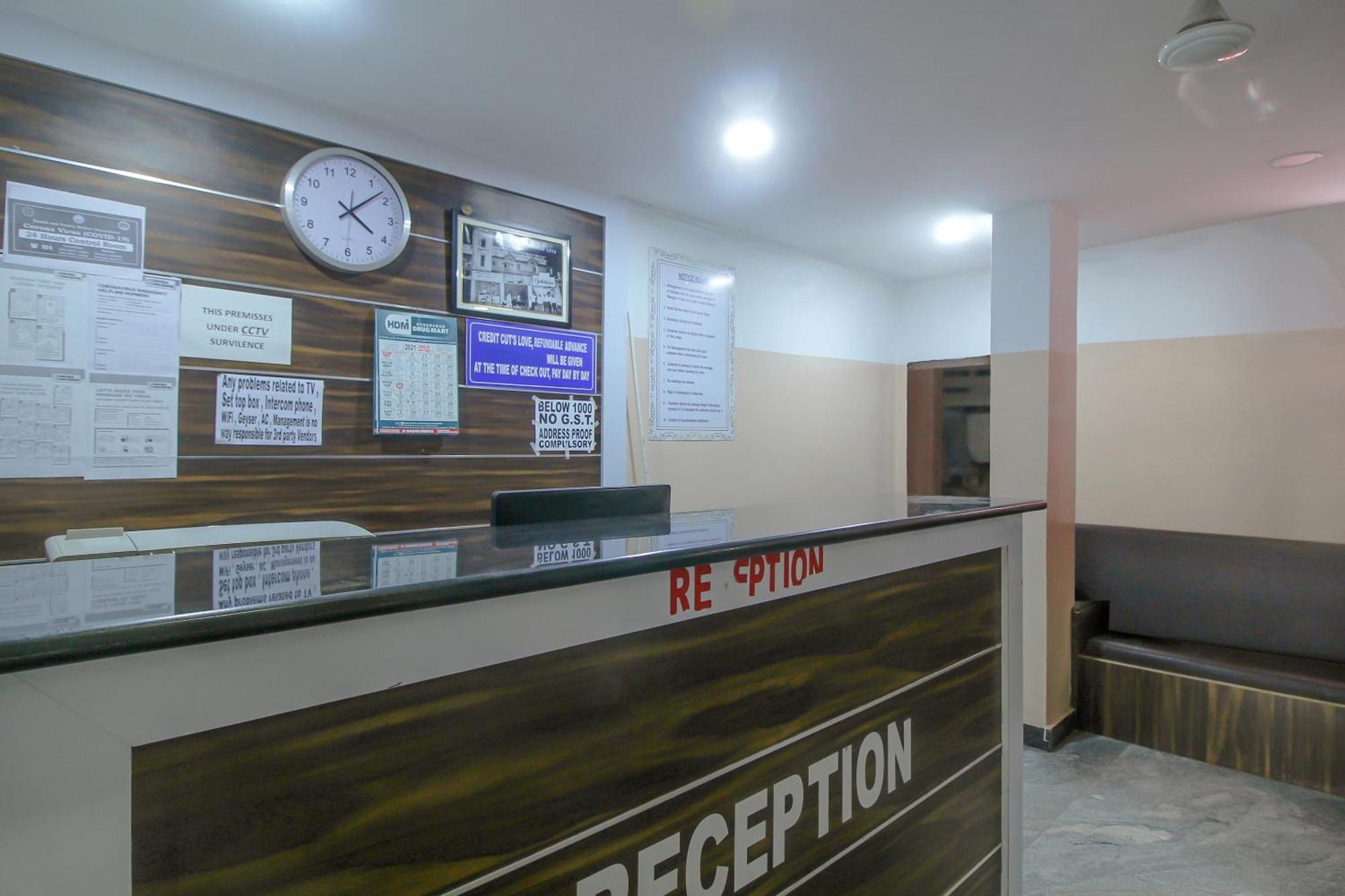 Spot On 81775 Mohit Gokul Lodge New Luxury Room'S Near Secunderabad Railway Station Lālāguda 외부 사진
