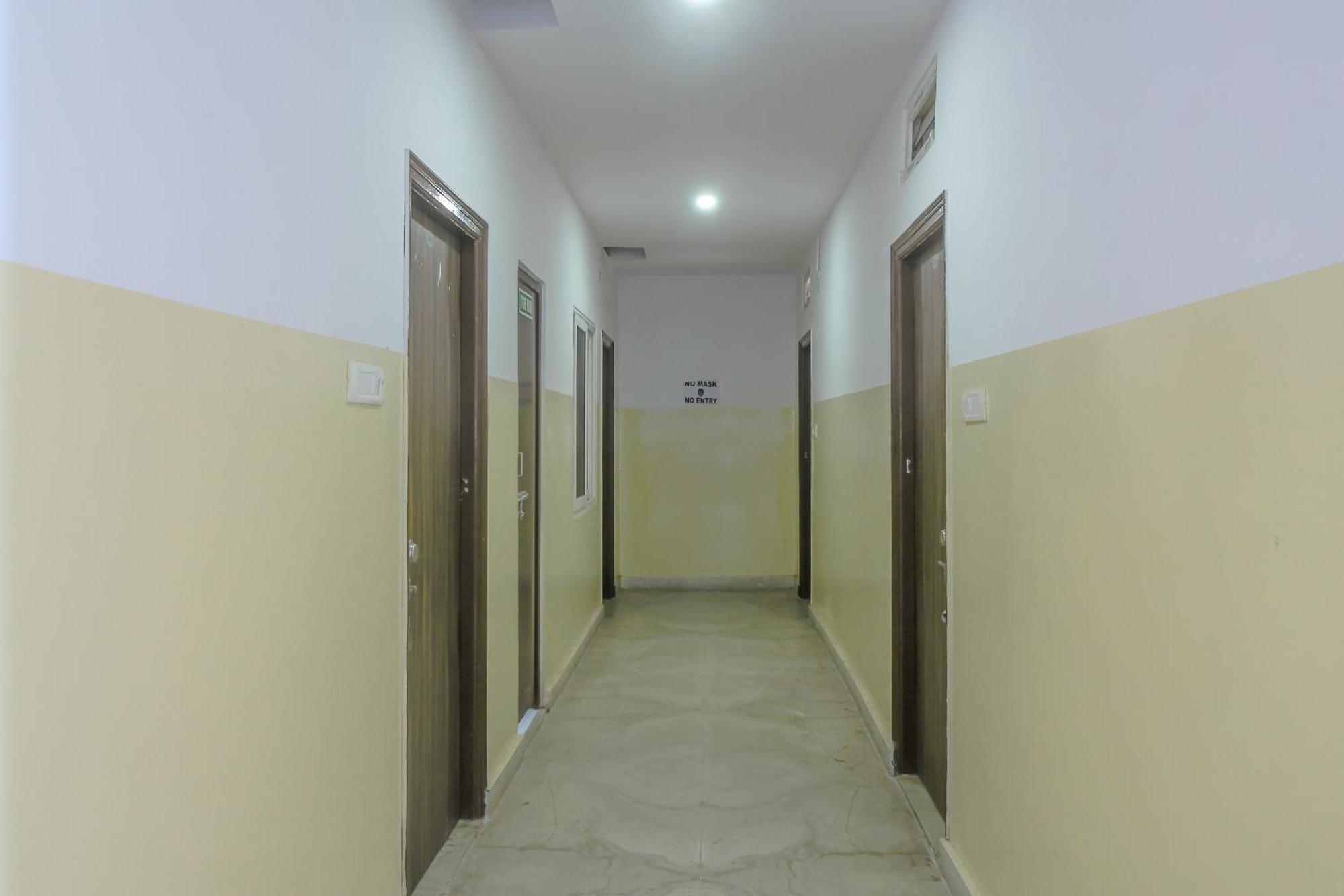Spot On 81775 Mohit Gokul Lodge New Luxury Room'S Near Secunderabad Railway Station Lālāguda 외부 사진